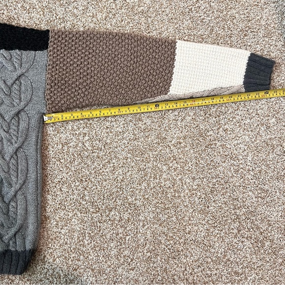 Neiman Marcus Cashmere Oversized Sweater Patchwork Size Large - Picture 8 of 14